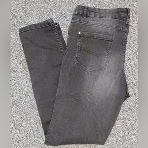 *3/$15* Women’s stretch skinny jeans 14